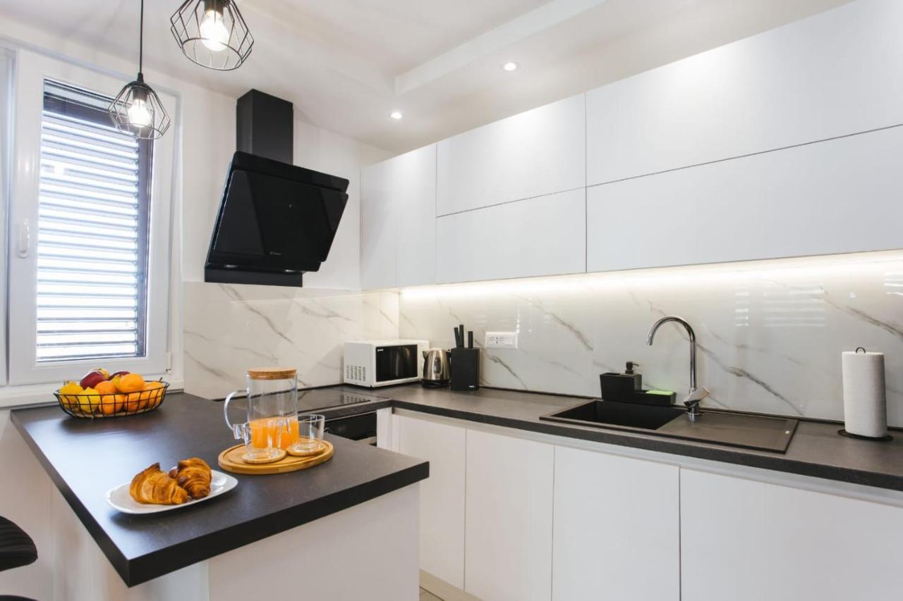 Apartment Bozic Omis Exterior photo