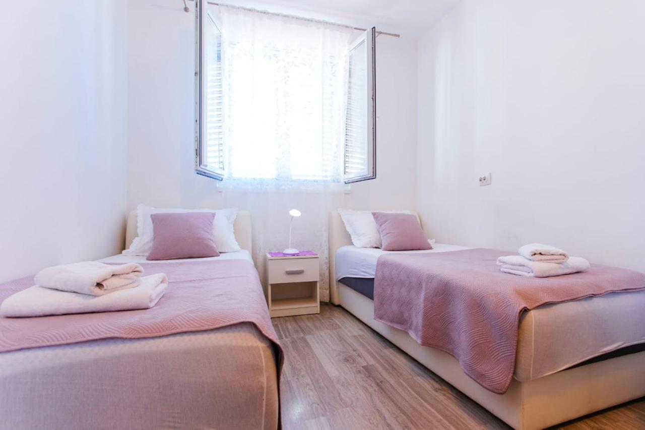 Apartment Bozic Omis Exterior photo