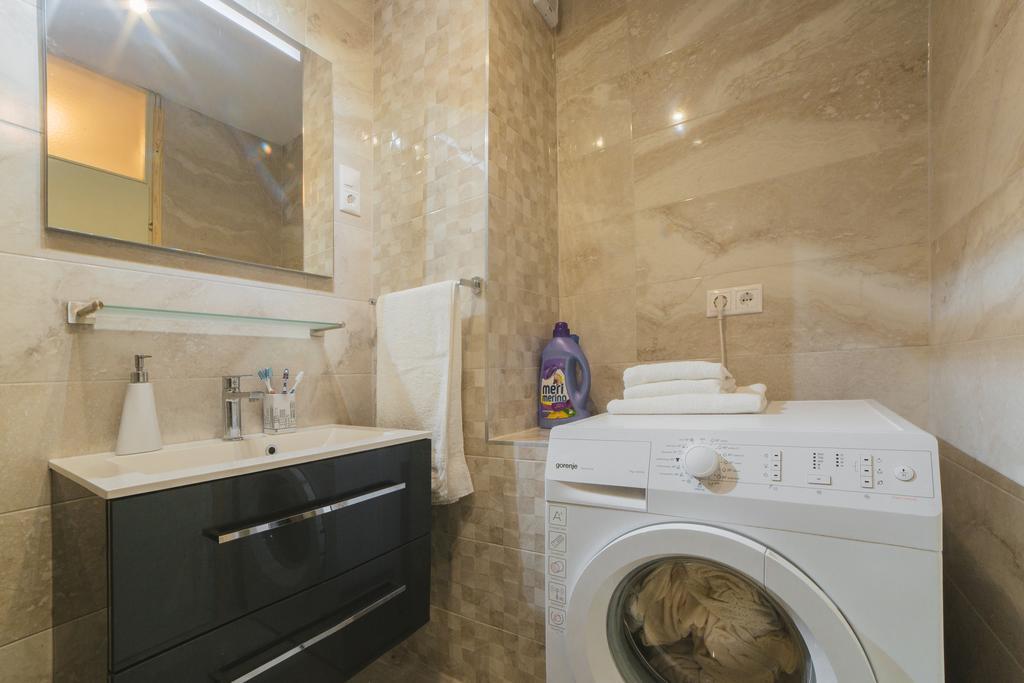 Apartment Bozic Omis Exterior photo